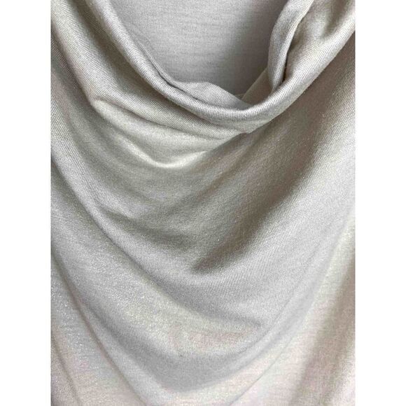 Cable and Gauge Shimmery Sleeveless Blouse - Picture 3 of 4